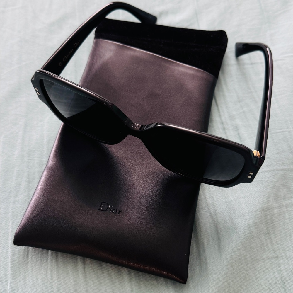 Dior Elegant Black Sunglasses with Pouch - Price Negotiable